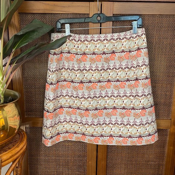 LOFT Dresses & Skirts - LOFT • Sparkly Gold Jacquard Mini Skirt • NWT